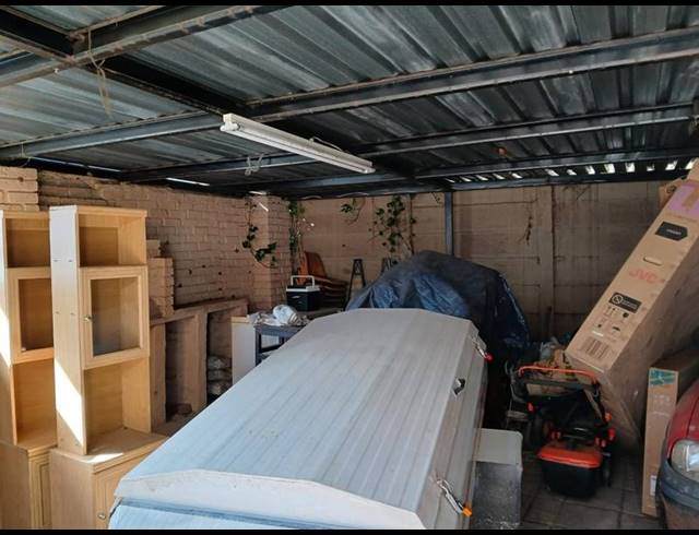 4 BEDROOM HOUSE FOR SALE IN THREE RIVERS